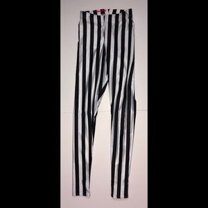 Blackmilk Beetlejuice Leggings XS